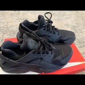 Womens Huaraches Sneakers